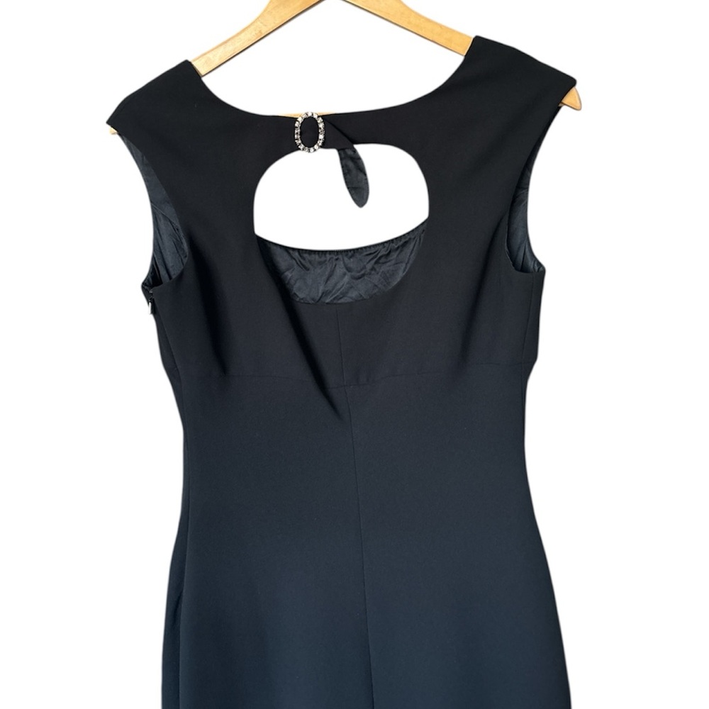 JONES NEW YORK 90s Minimalist LBD Cutout Back Buckle Dress | 10 - Picture 7 of 8